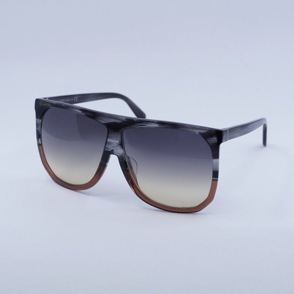 Loewe LW40001F 20B Filipa Sunglasses Transparent Grey Square Frame, Smoke Lenses